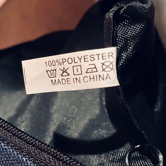 Macabre Makeup Bag: I Like My Eyelashes As Black … - Picture 3 of 9